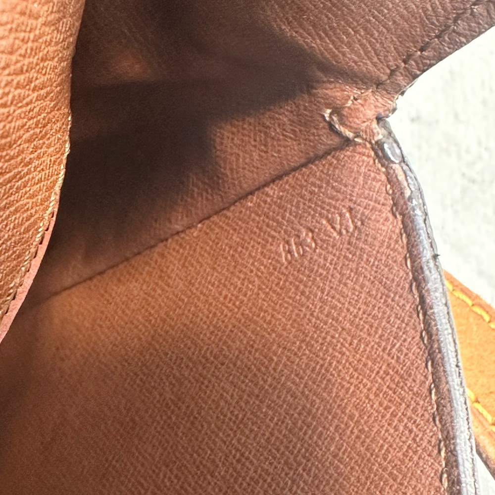 Louis Vuitton Crossbody Bag - Picture 11 of 11